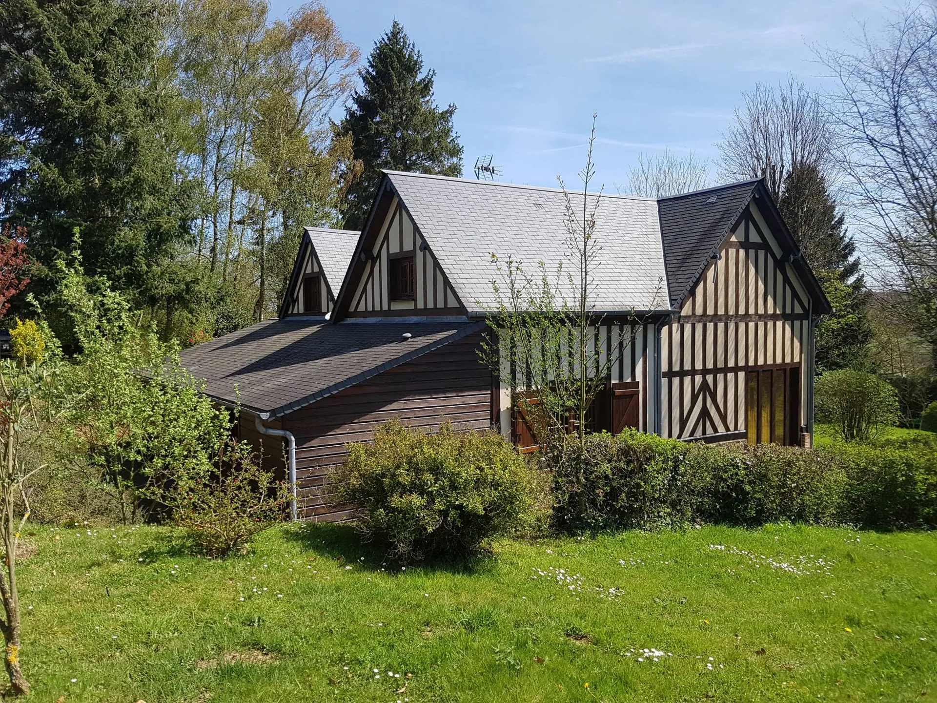 A visiter maison familiale sur parc arboré au calme sans vis-à-vis 14130 PONT L EVEQUE