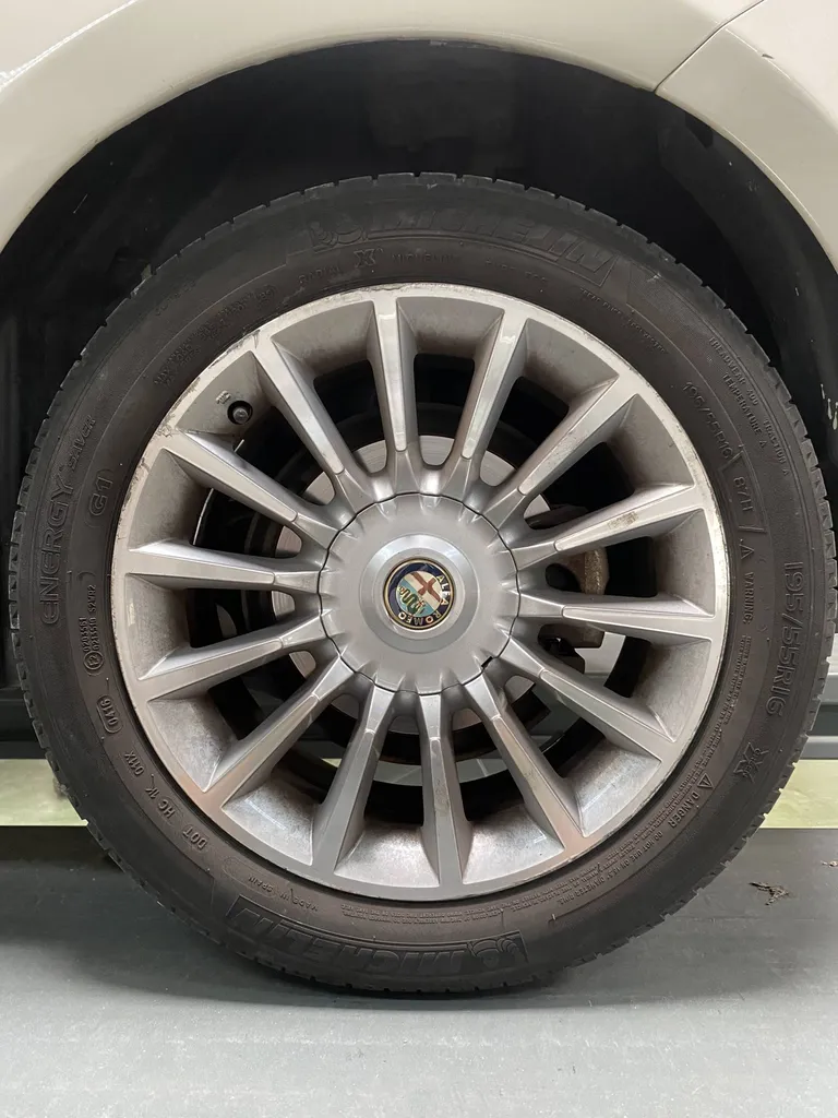 Autosur Martigues, votre centre de contrôle technique, vérifie que vos jantes ne soient pas déformées