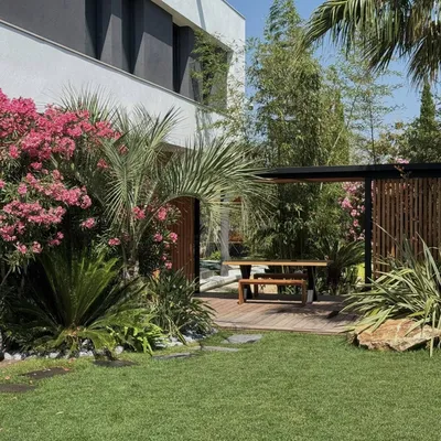 Jardin contemporain intégré à une villa d’architecte – Aix-en-Provence (13100)