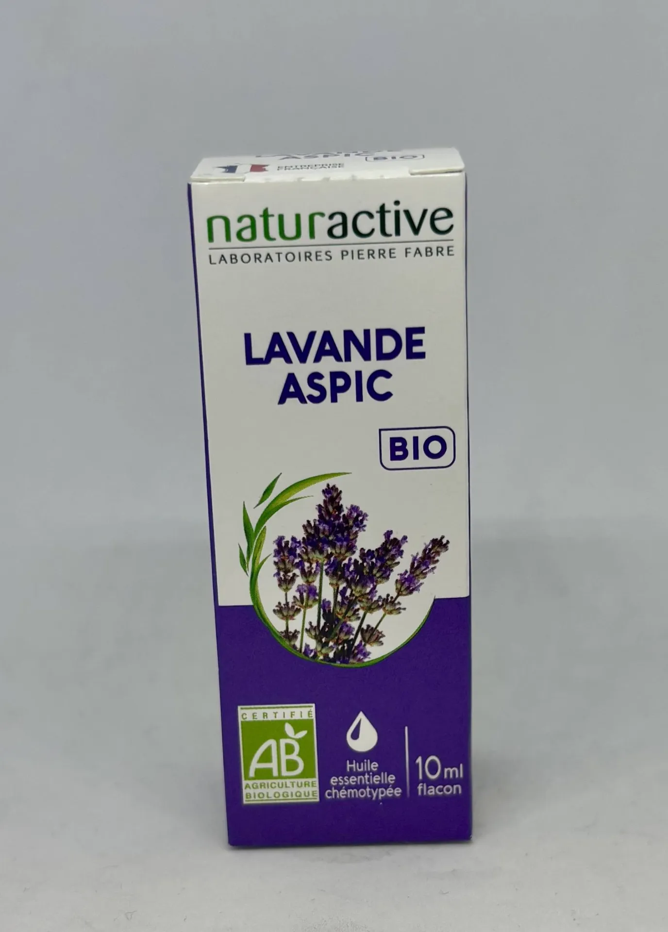 Huile essentielle de Lavande, calmante, anti-stress, soins de la peau et des cheveux