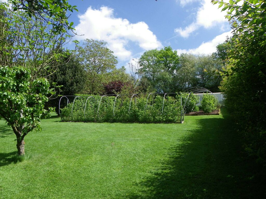 A acquerir Maison normande avec son parc arboré