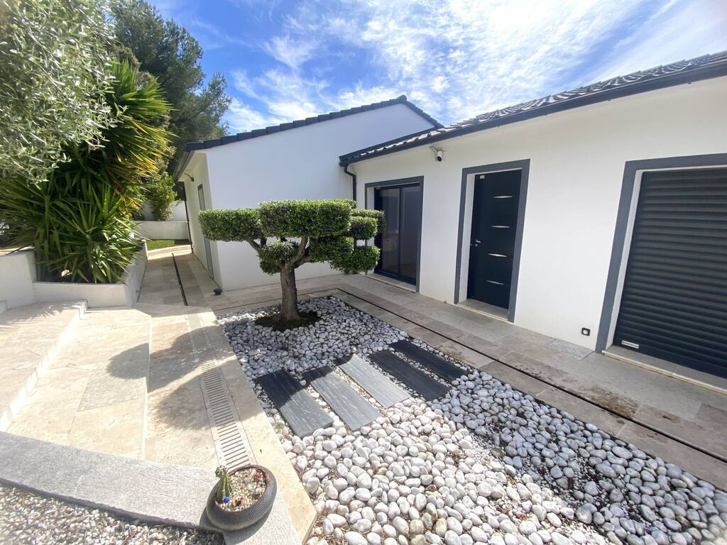 Villa La Ciotat proche Ceyreste, maison récente T5, garage, cave 