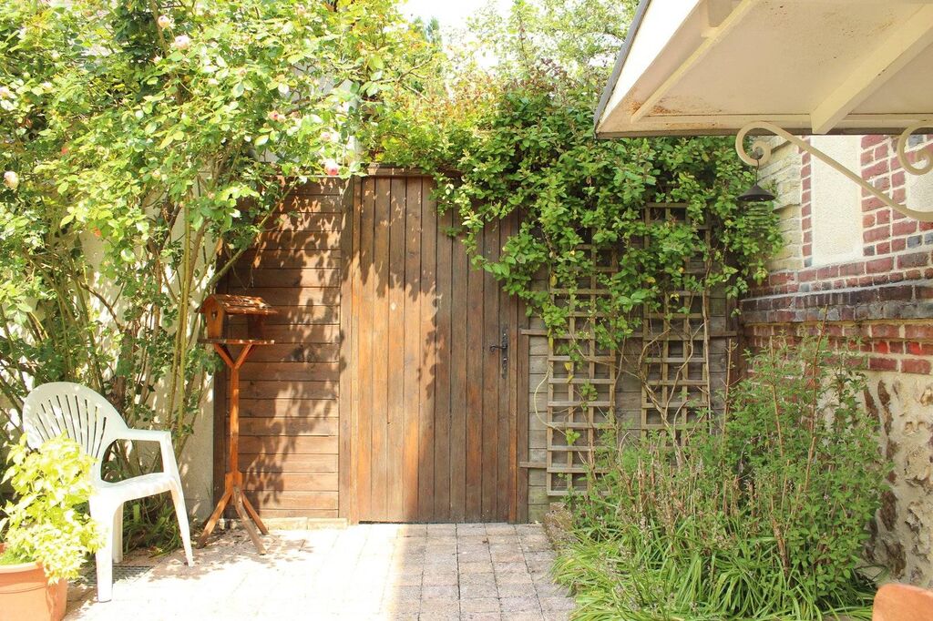 A acheter Maison de Maître du XIXème siècle à pied des commerces et écoles Eure 27