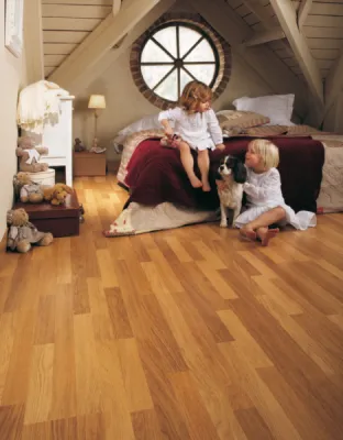 stratifié QUICKSTEP CL998 chêne verni naturel