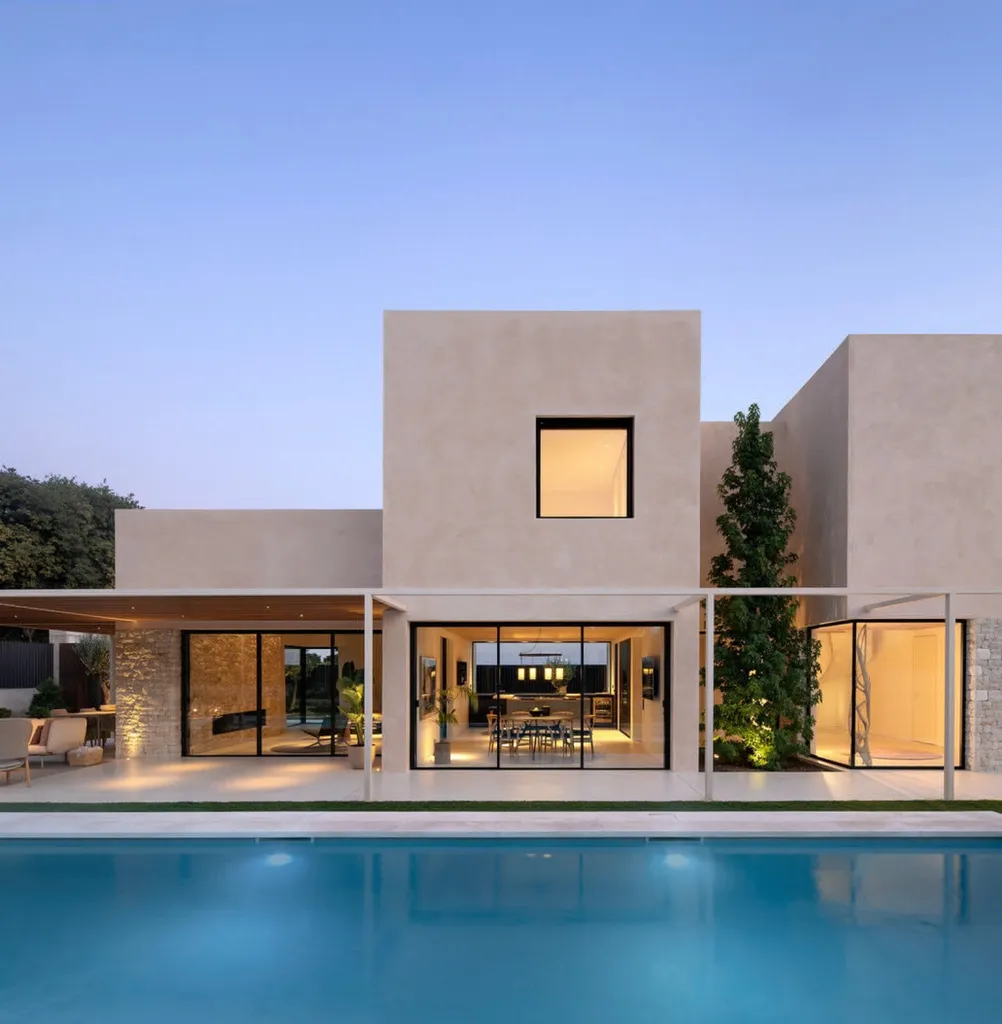 Rénovation ou construction, vous optez pour de la menuiserie ultra fine et design sur Martigues et Istres