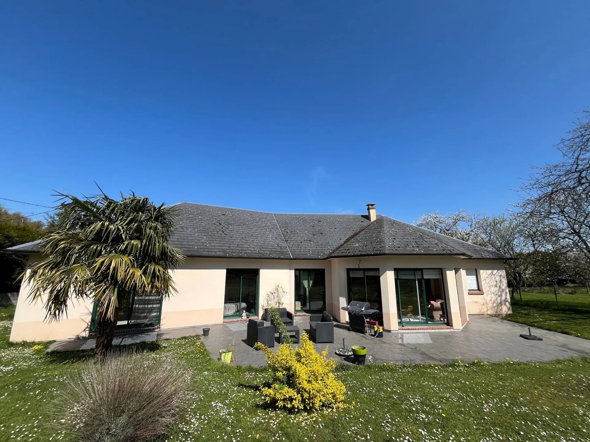 Beau plain pied du constructeur Gueudry, à vendre, beaux volumes, située à la Mailleraye-sur-Seine