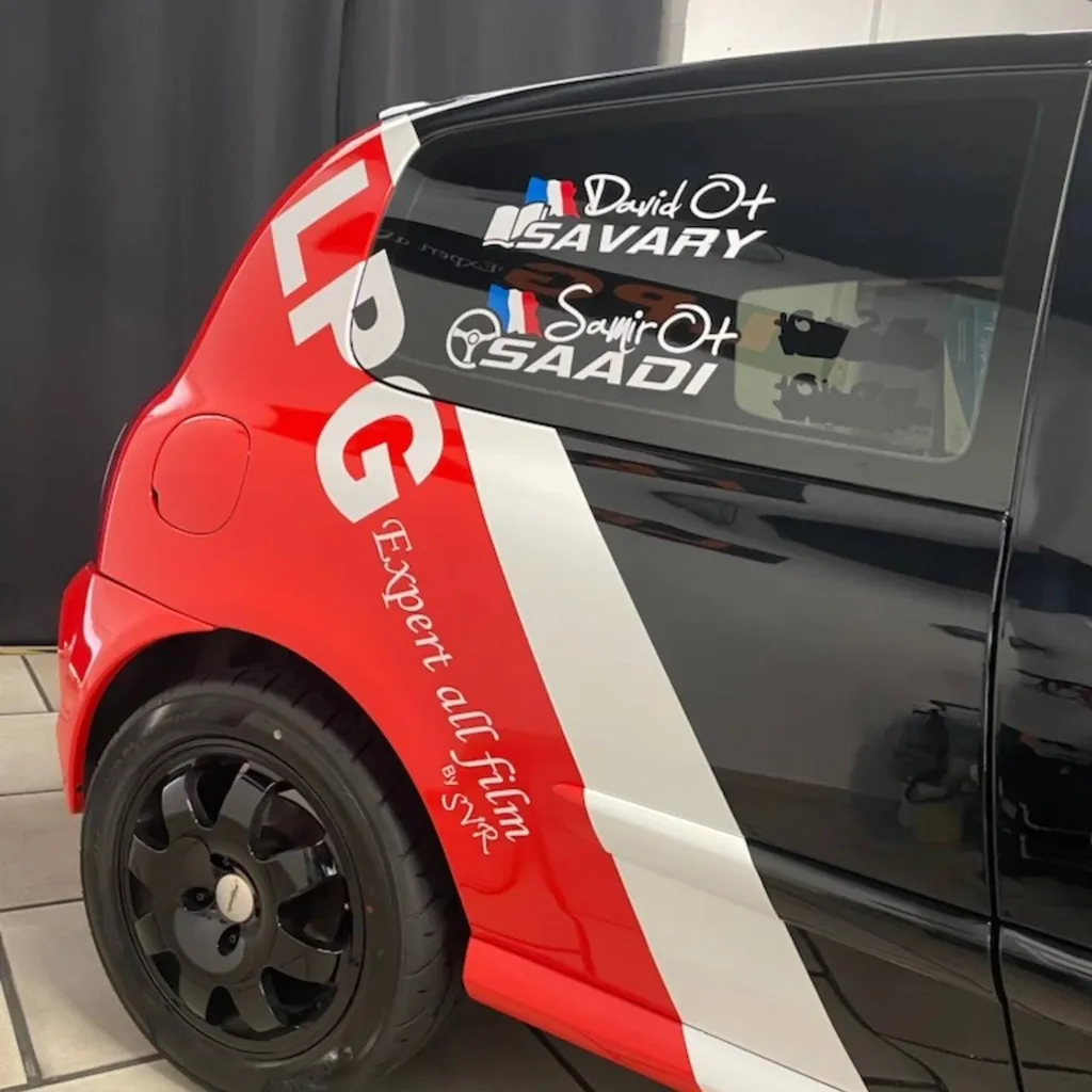 Kit déco rallye / covering 100% personnalisé clio F2000