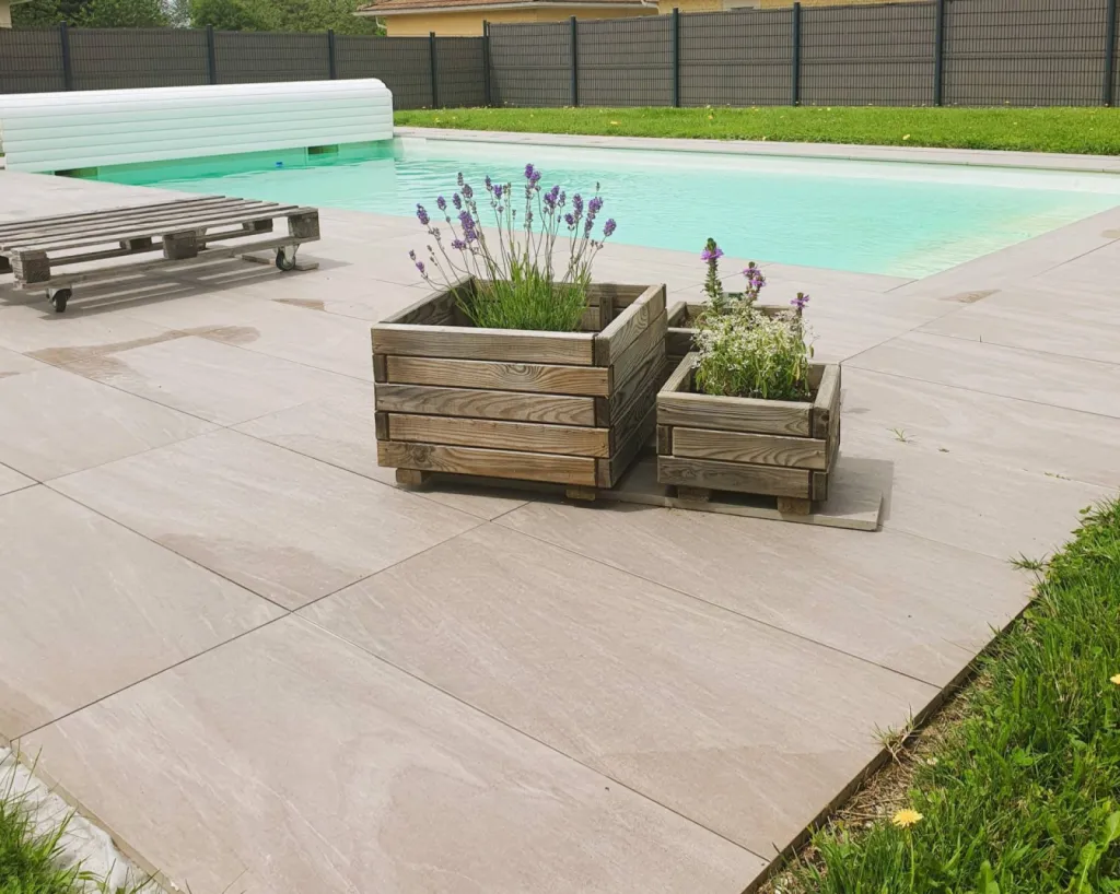 Maison 2 étages avec piscine à vendre en Isère: 4 pièces 3 chambres 148 m² Terrain 1 200 m² à Bonnefamille (38090)