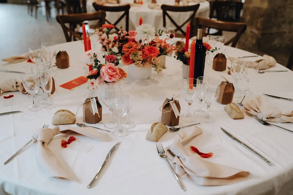 Camille et Simon : Un mariage coloré et festif au Domaine de Mahourat en Gironde - Les Mariages de Mademoiselle L - Angel's Lovers