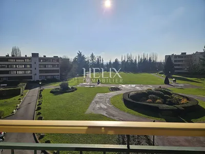 Noisy Le Roi très bel appartement dans une résidence recherchée, idéalement situé dans un environnement calme et arboré