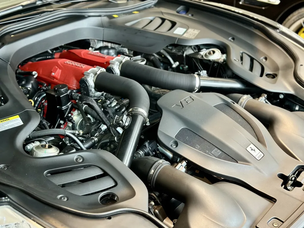 spécialiste du DETAILING sur Lyon de la protection PPF et du traitement céramique sur Ferrari 