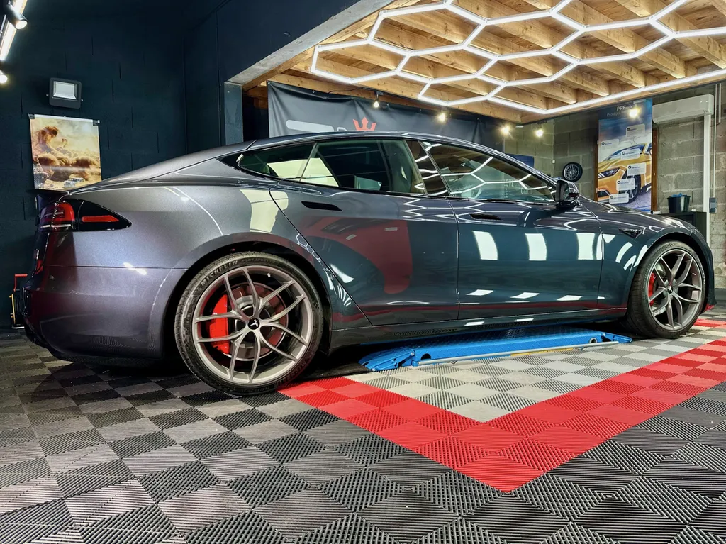 spécialiste du traitement ceramqiue Tesla sur lyon