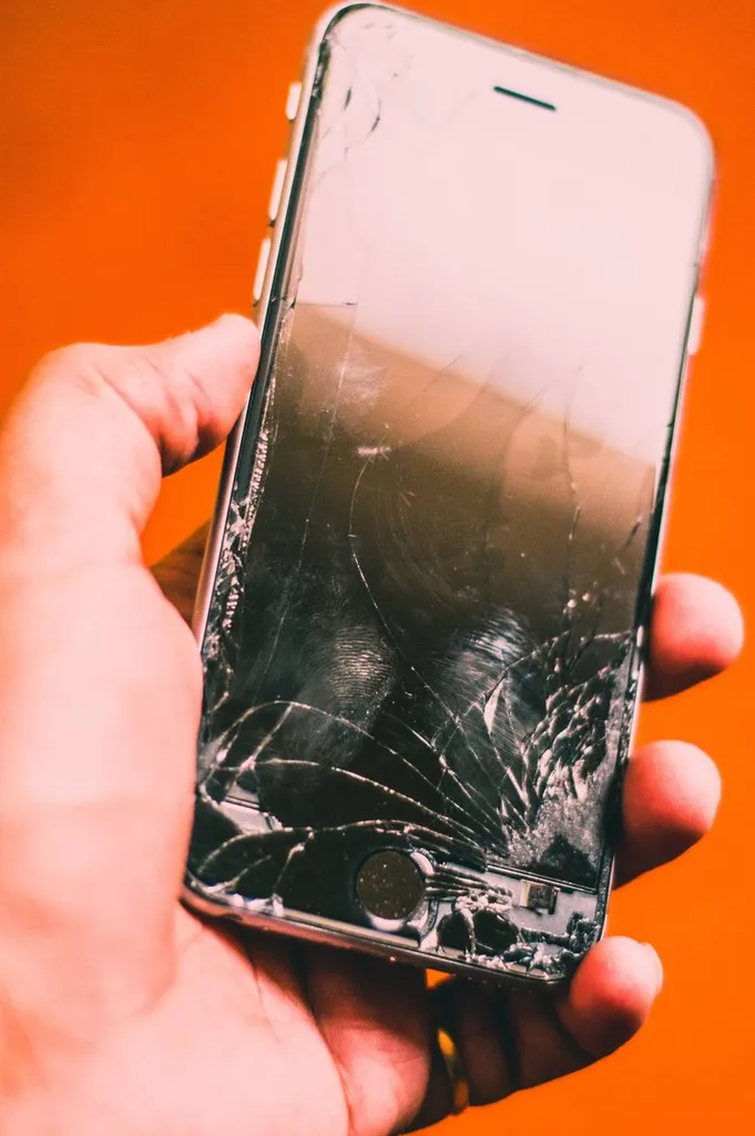 REMPLACEMENT D'UN ÉCRAN SUR UN IPHONE X APPLE, À PLAISANCE DU TOUCH, PRÈS DE TOULOUSE