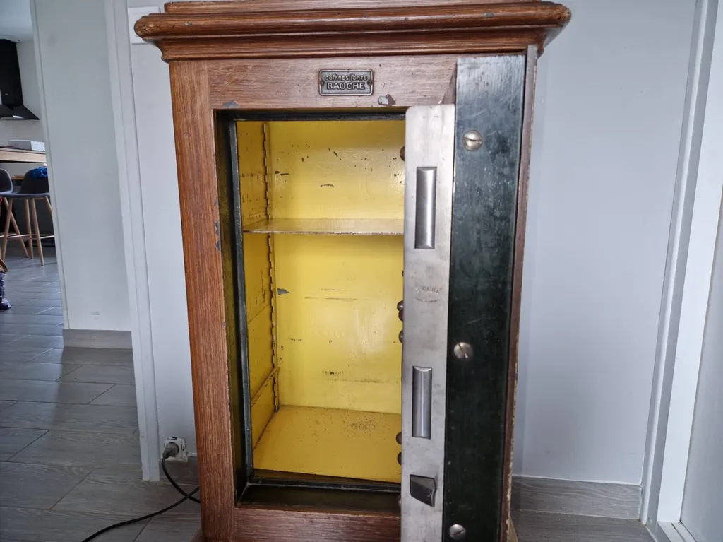 dépannage d'un coffre fort réalisé par serrurier coffretier sur Marquette-lez-Lille