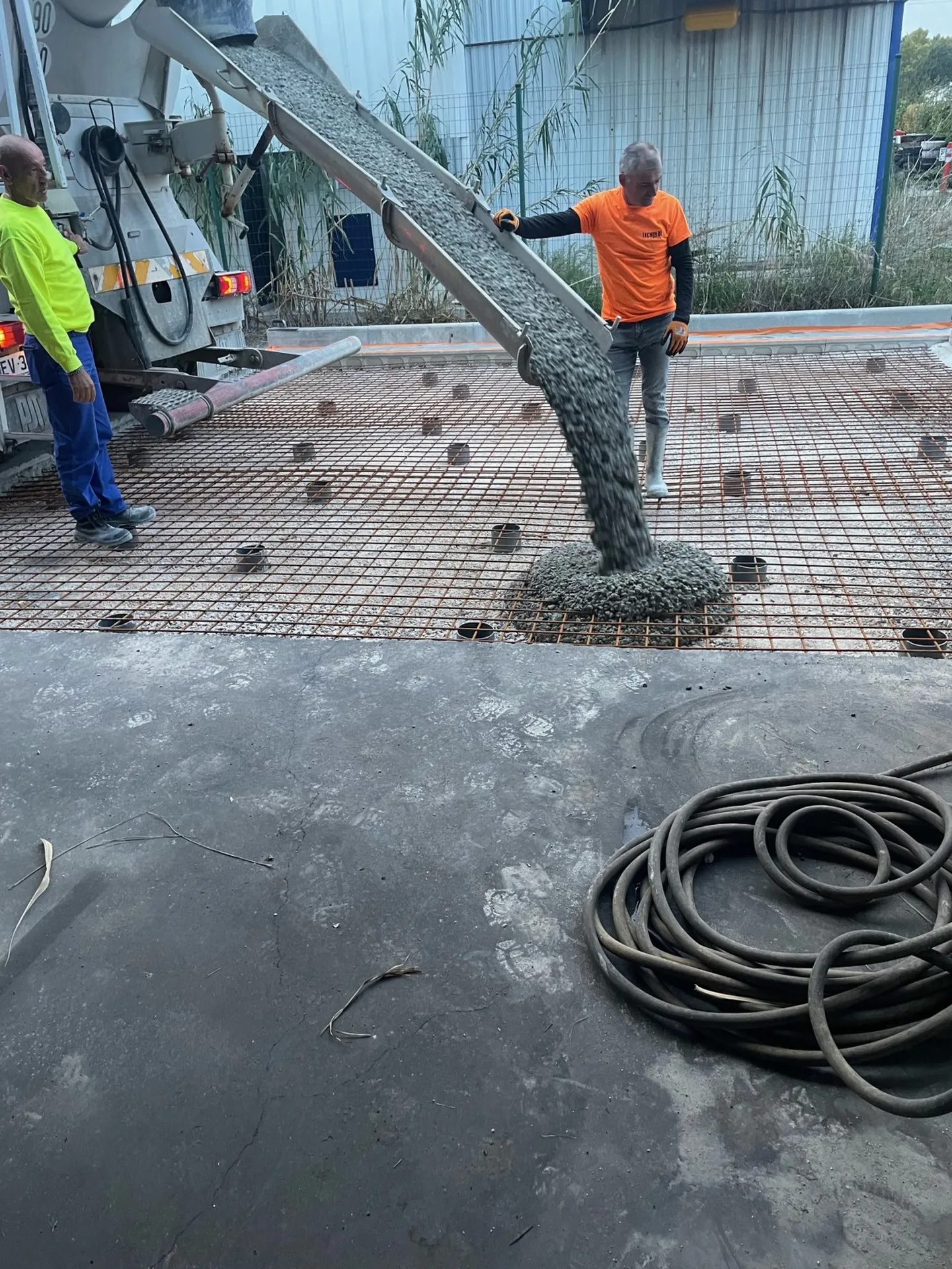 Création d'une dalle pour un centre de lavage à Vitrolles