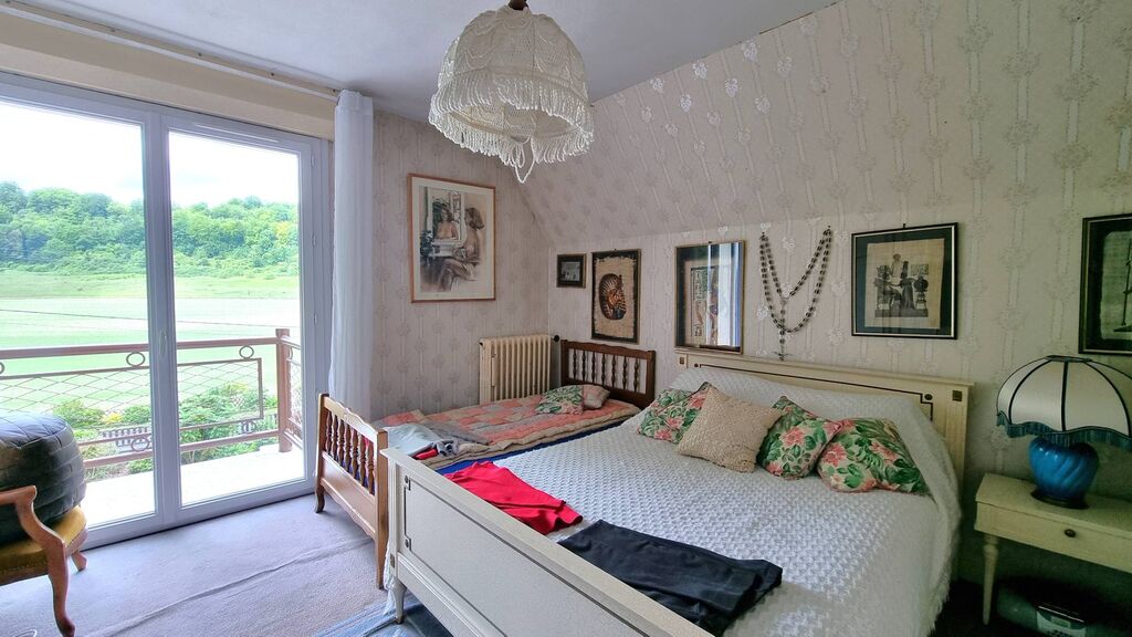 A vendre maison à fort potentiel, à rafraichir, dans un cadre exceptionnel à deux pas de la A28 et de la forêt domaniale d'Eu 76260
