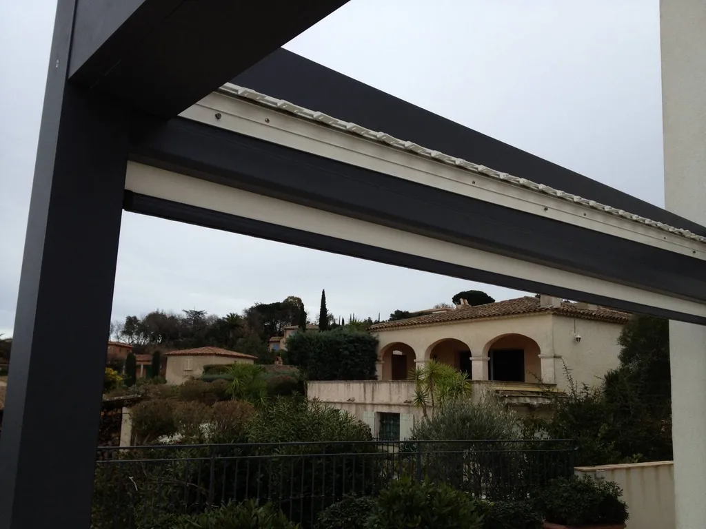 Installateur de pergola bioclimatique le Pradet dans le Var 