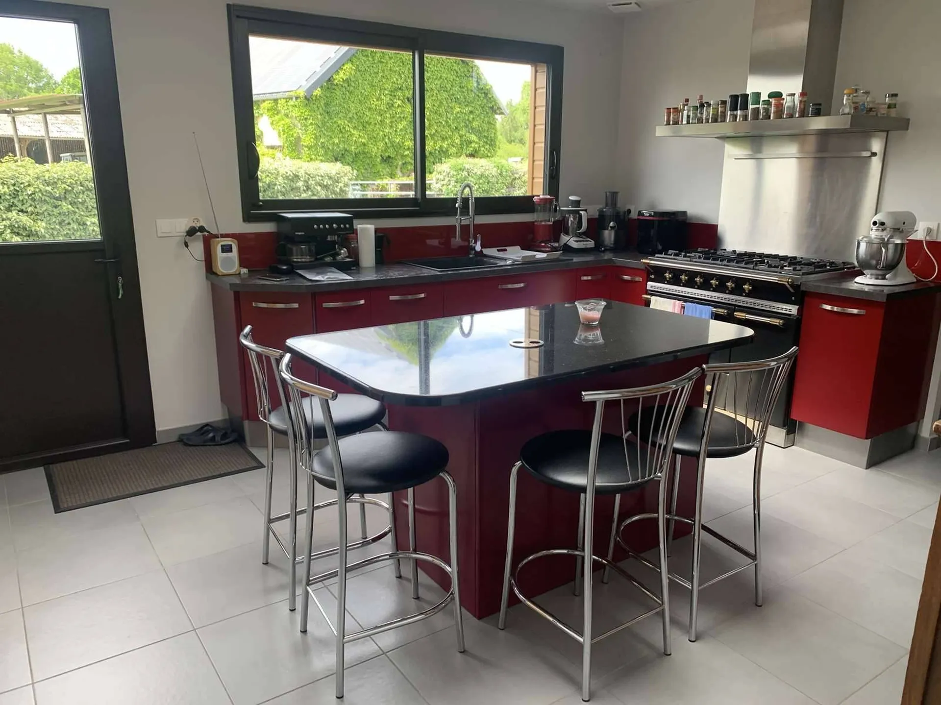 A VENDRE région de CAMBREMER (14340) Propriété agricole comprenant une maison, bâtiments agricoles, sur une surface de 24 ha 70 a