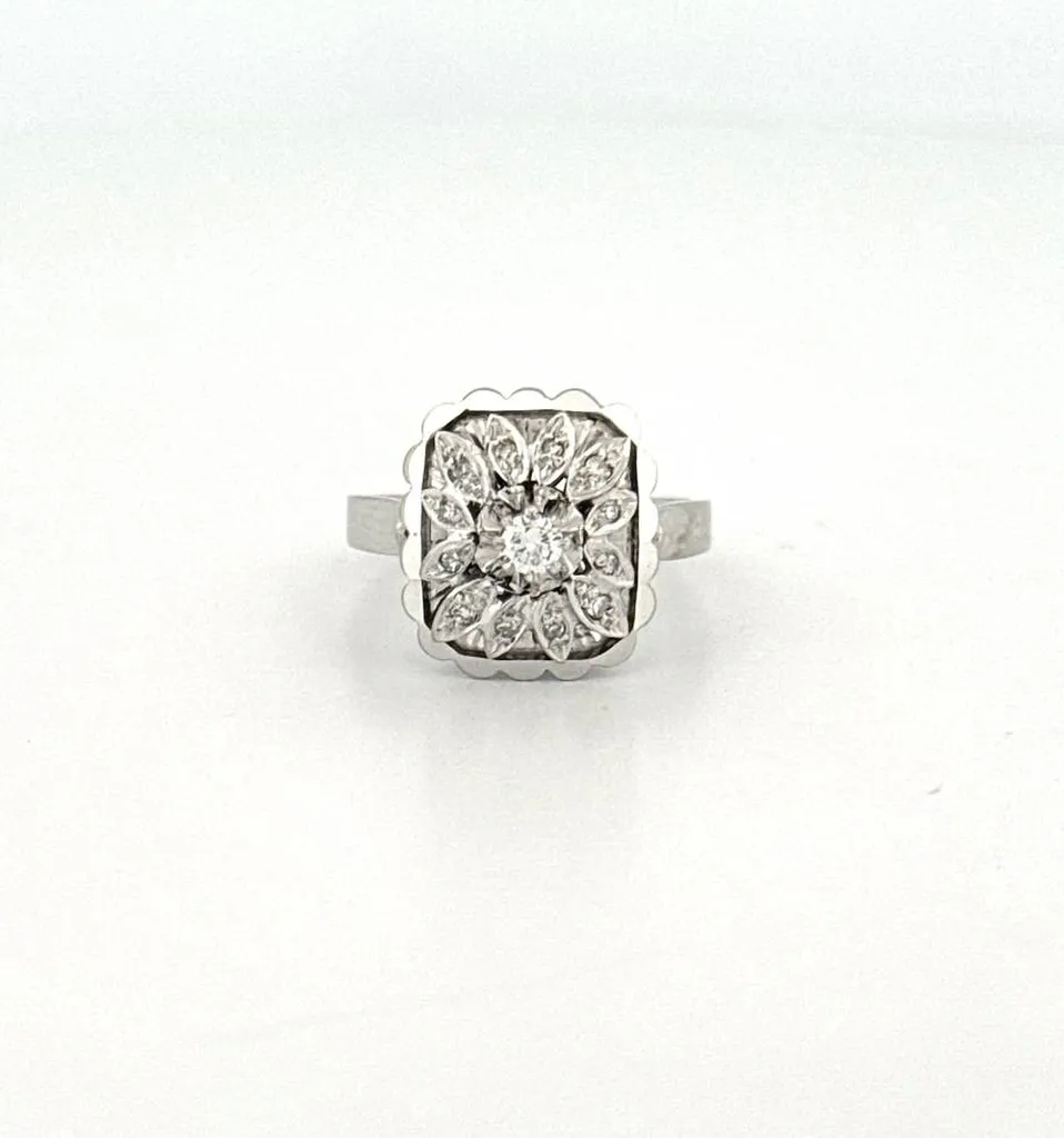 Bijou vintage en or blanc et diamant HSI – Disponible chez Or Ligne sur le Bassin d’Arcachon