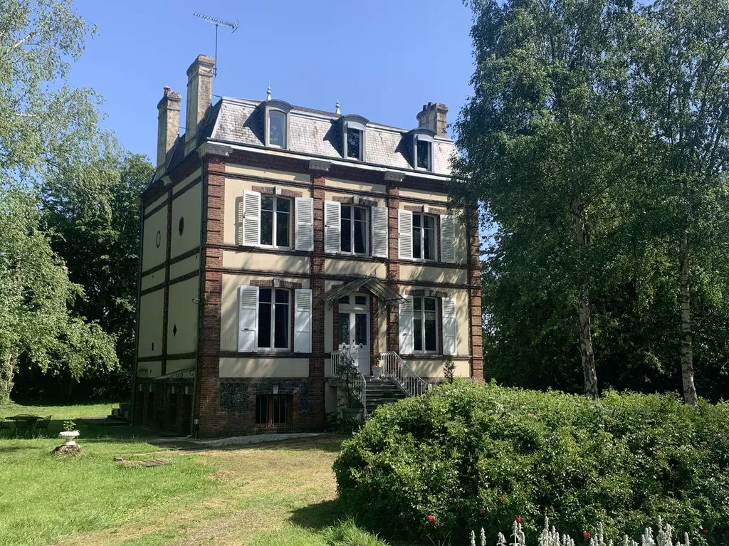 EN VENTE - Maison de Maître du XIXᵉ siècle avec maison d’amis, piscine et parc arboré – Entre Bernay et Évreux (Eure, Normandie)