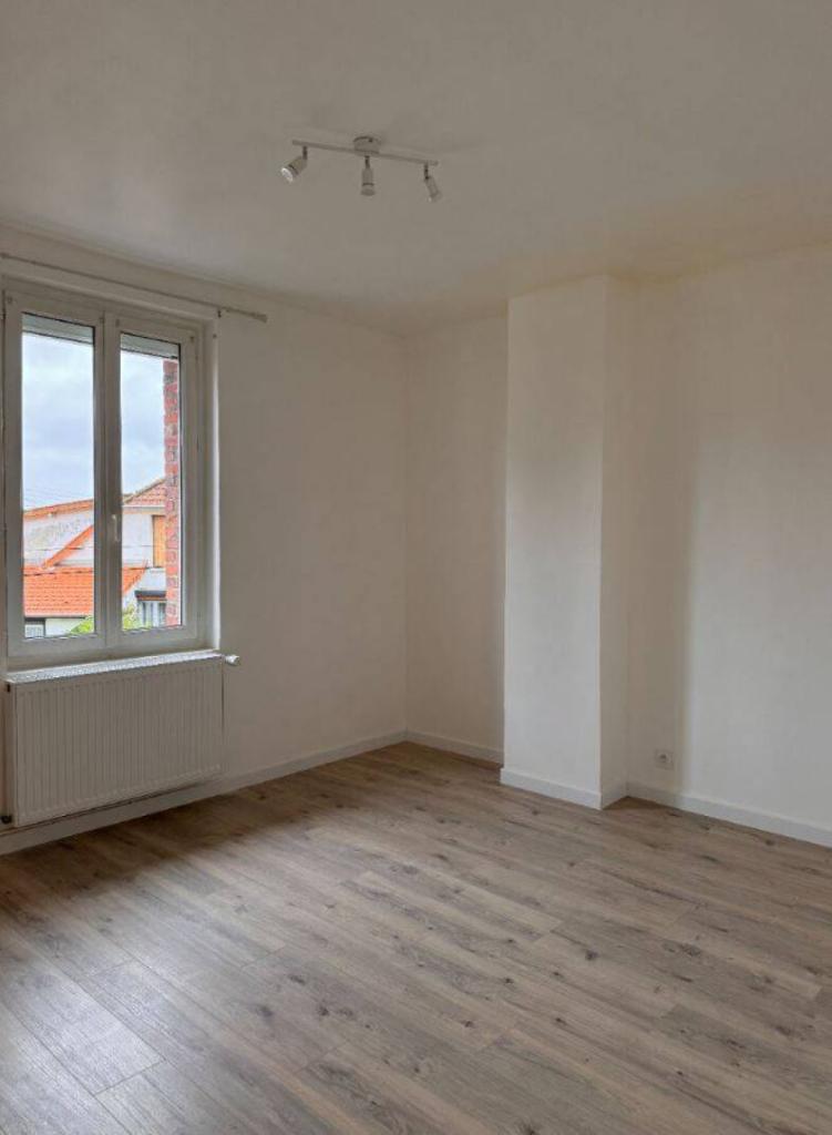 MAISON ENTIEREMENT RENOVEE ROUEN LIMITE BIHOREL