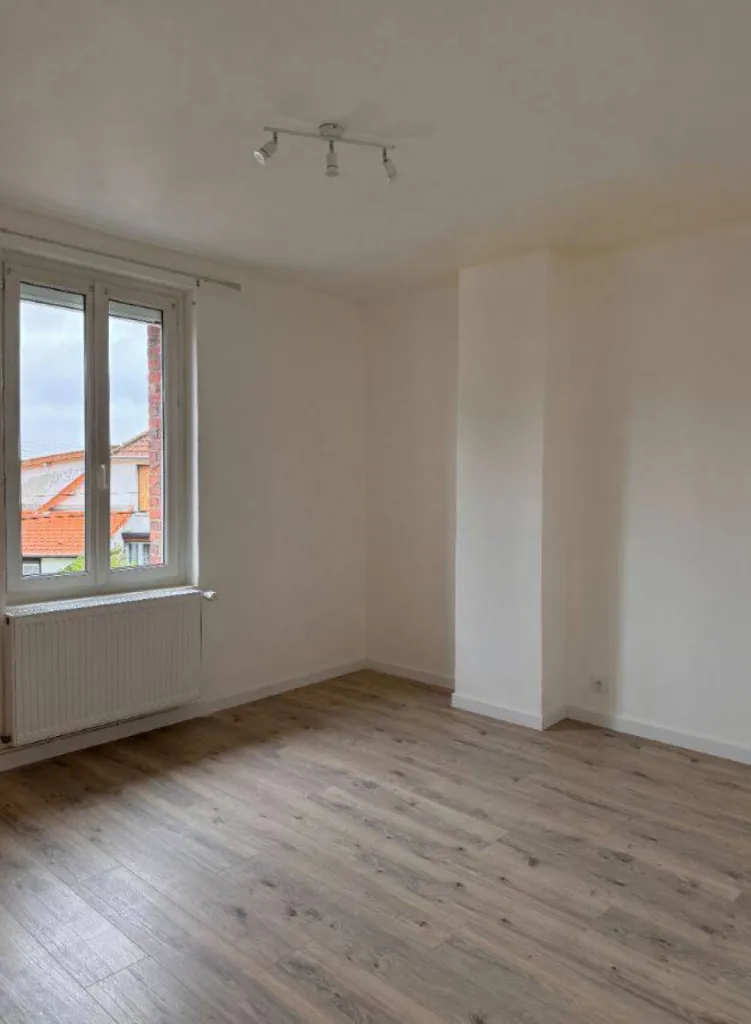 MAISON ENTIEREMENT RENOVEE ROUEN LIMITE BIHOREL