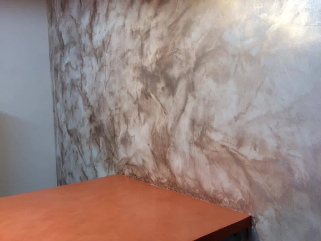 un plan de travail : en béton ciré TERRE DU MONDE