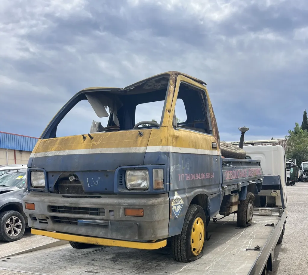 PIAGGIO VENDU NON COMPLET – POUR PIÈCES DÉTACHÉES