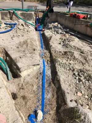 Travaux de raccordement au tout à l'égout d'une villa aux Baux de Provence près de Saint Rémy de Provence