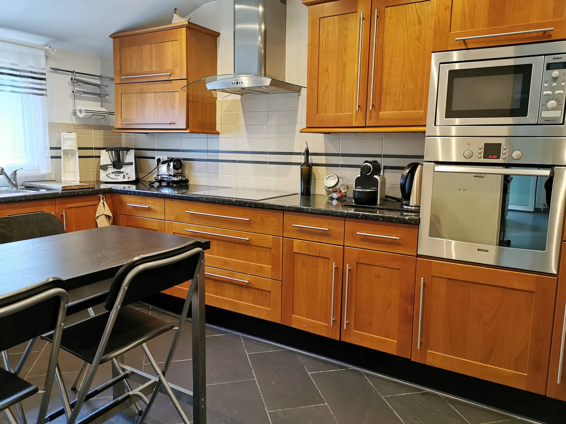 Vente maison Carnoux en Provence au calme, avec terrasse et véranda