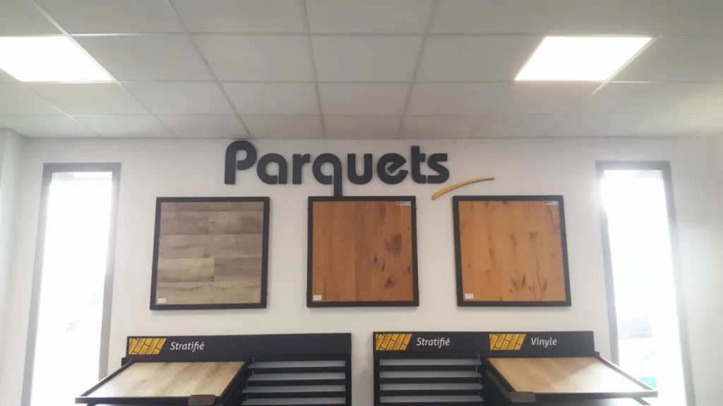 Signalétique intérieure pour un magasin Chausson Matériaux proche de Auch dans le Gers