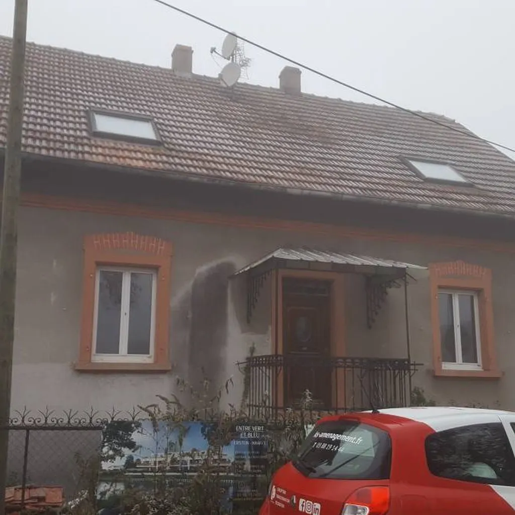Rénovation de Toiture à Weitbruch : Réfection Totale en Tuiles Terre Cuite, Isolation et Zinguerie dans le Bas-Rhin