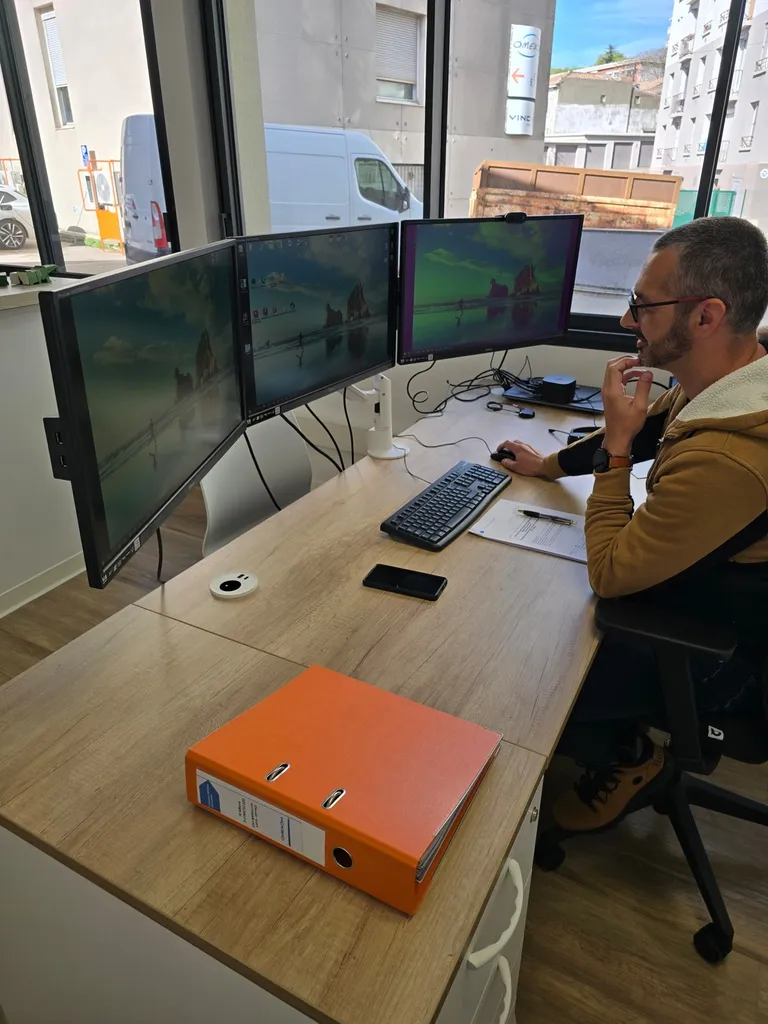 Aménegement de bureau opérationnel BURONOMIC à Nîmes