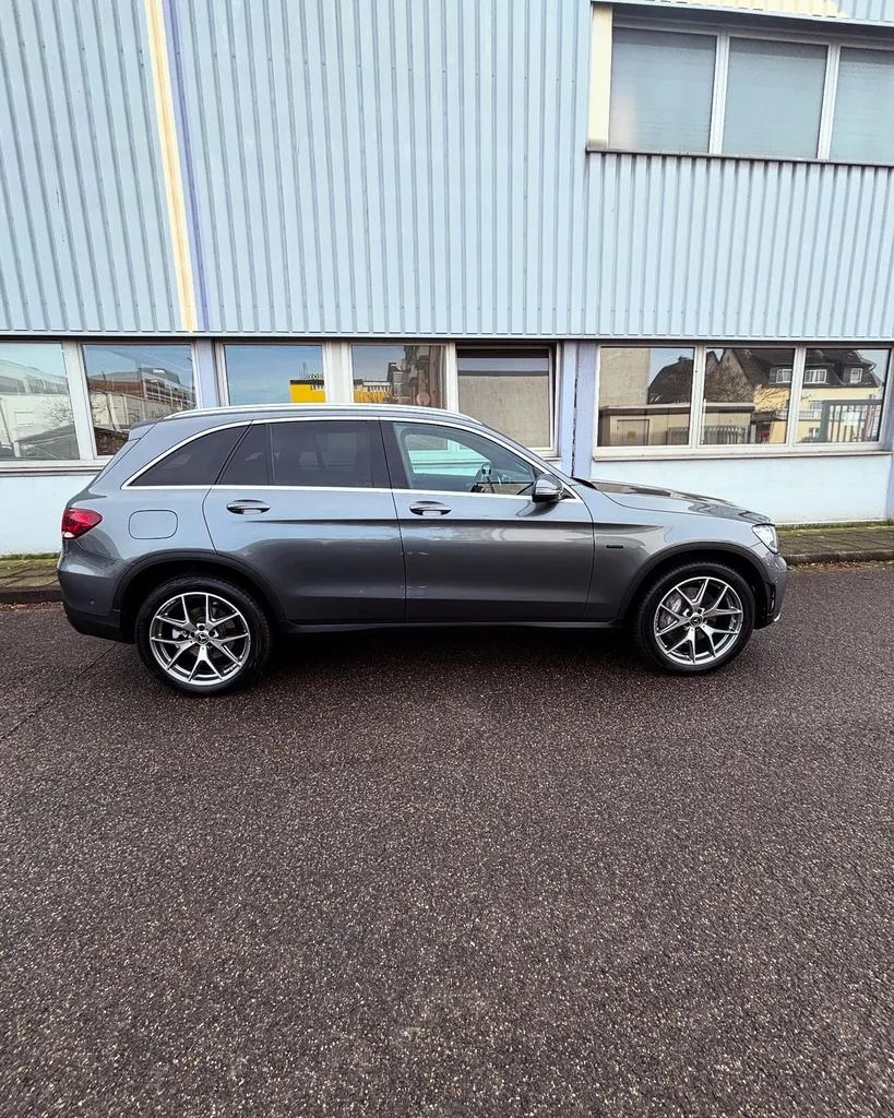 Asphalte Diffusion Bordeaux expert en importation de Mercedes Allemagne avec contrôle et historique certifié