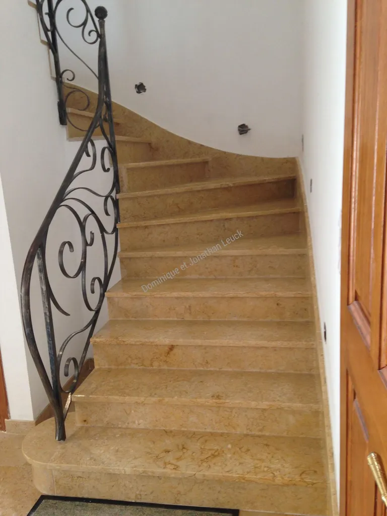Escalier en marbre