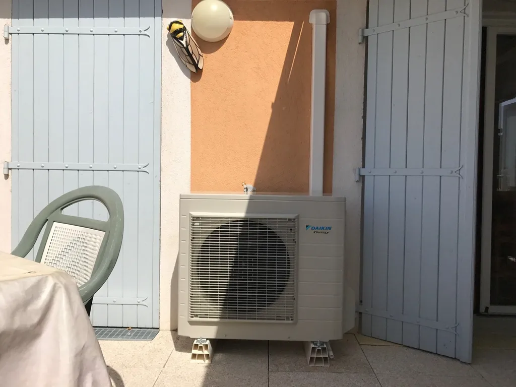 Pose de climatisation réversible Daikin à la Ciotat