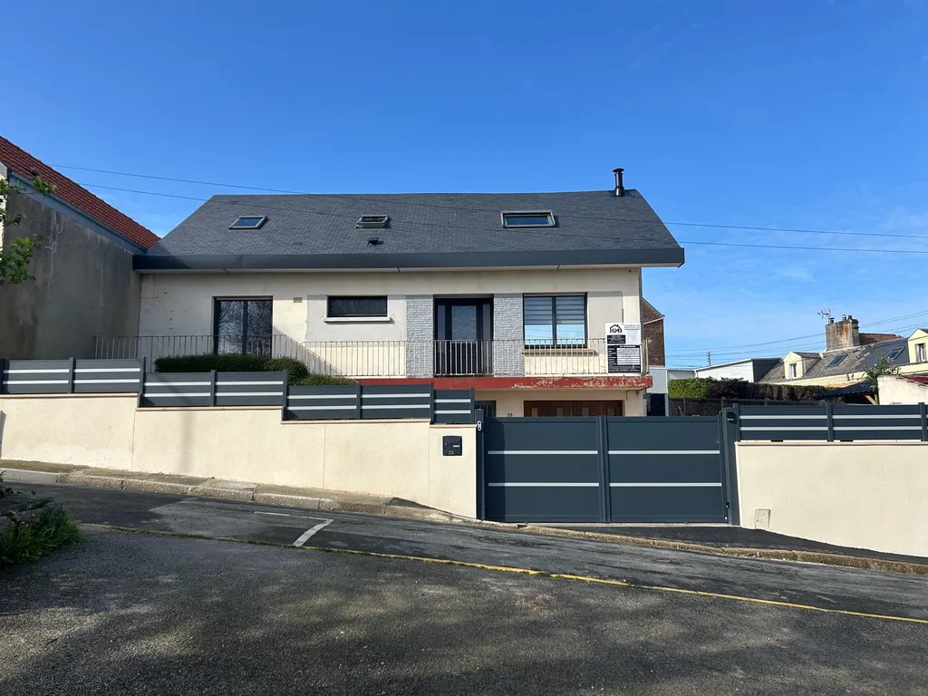 Maître d'œuvre spécialisé en rénovation sur Le Havre : remplacement d'un toiture en tuile terre cuite par une couverture en ardoise