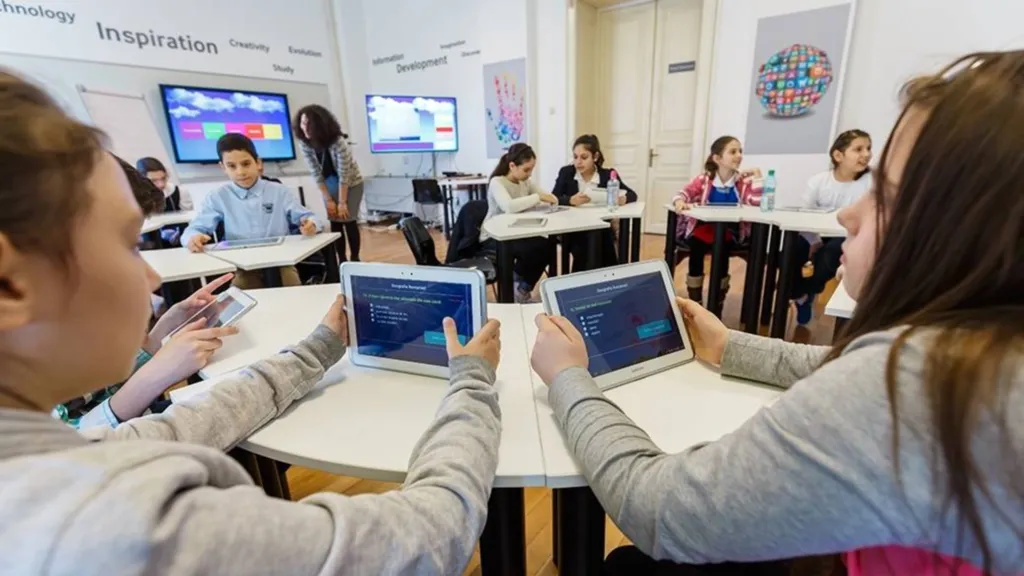 Nos équipements interactifs : une solution complémentaire aux classes mobiles