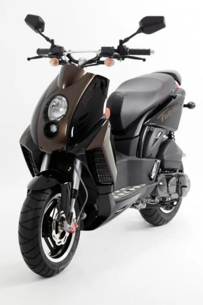 Scooter Peugeot ludix blaster furious
