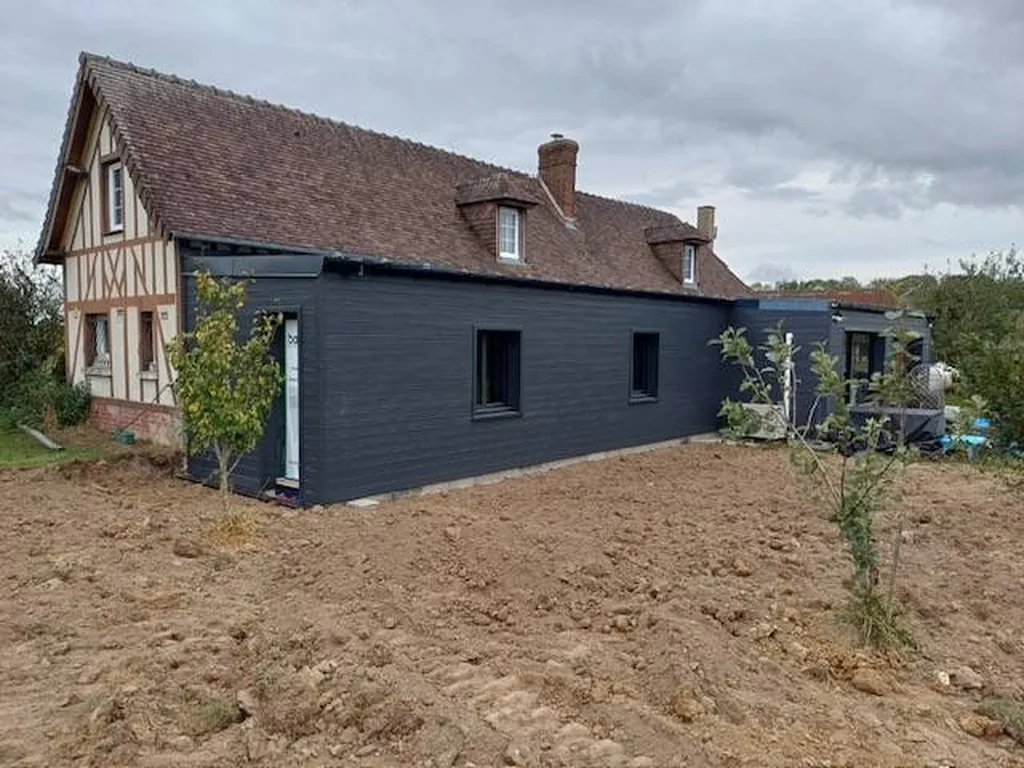 Entreprise maître d'œuvre secteur Bourg Achard 27 : Agrandissement de 35 m² en ossature bois pour la création de 2 chambres