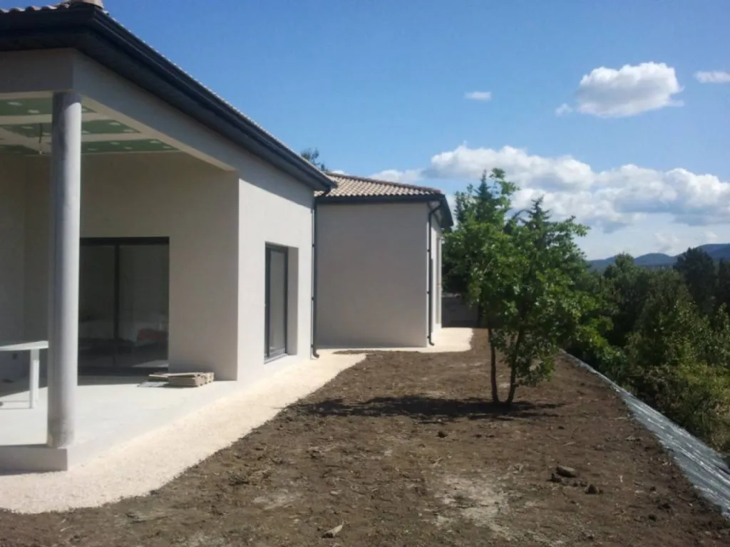 Découvrez la nouvelle gouttière aluminium Linéa 325