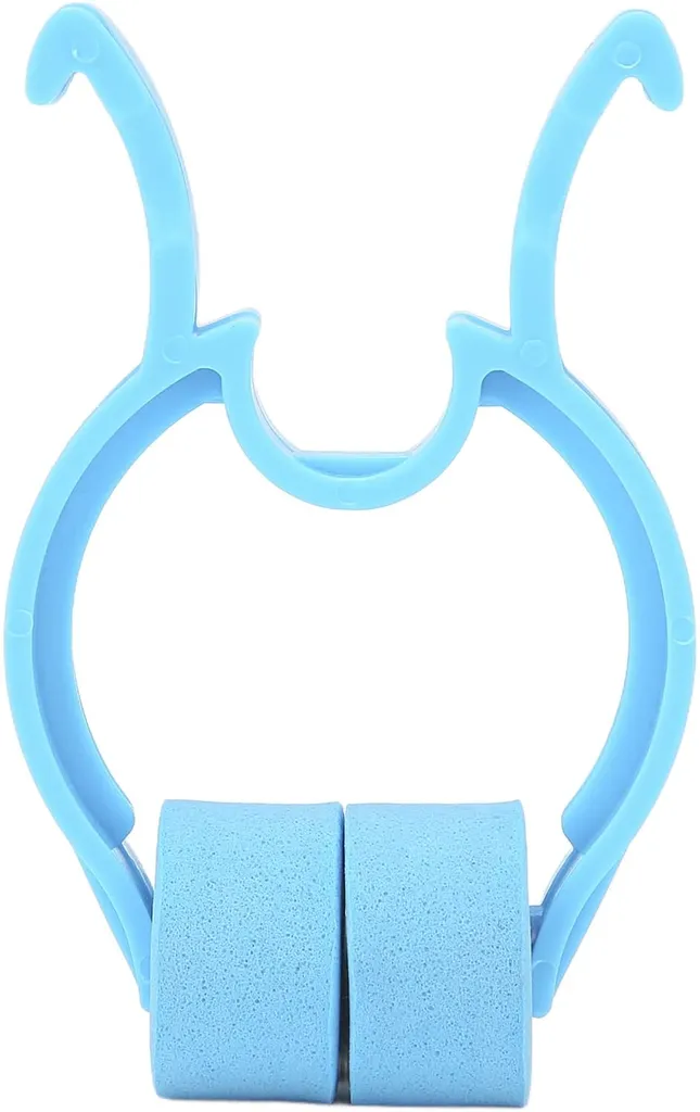Pince-nez PVC bleu utilisé lors d’un examen de spirométrie en cabinet médical à Lille