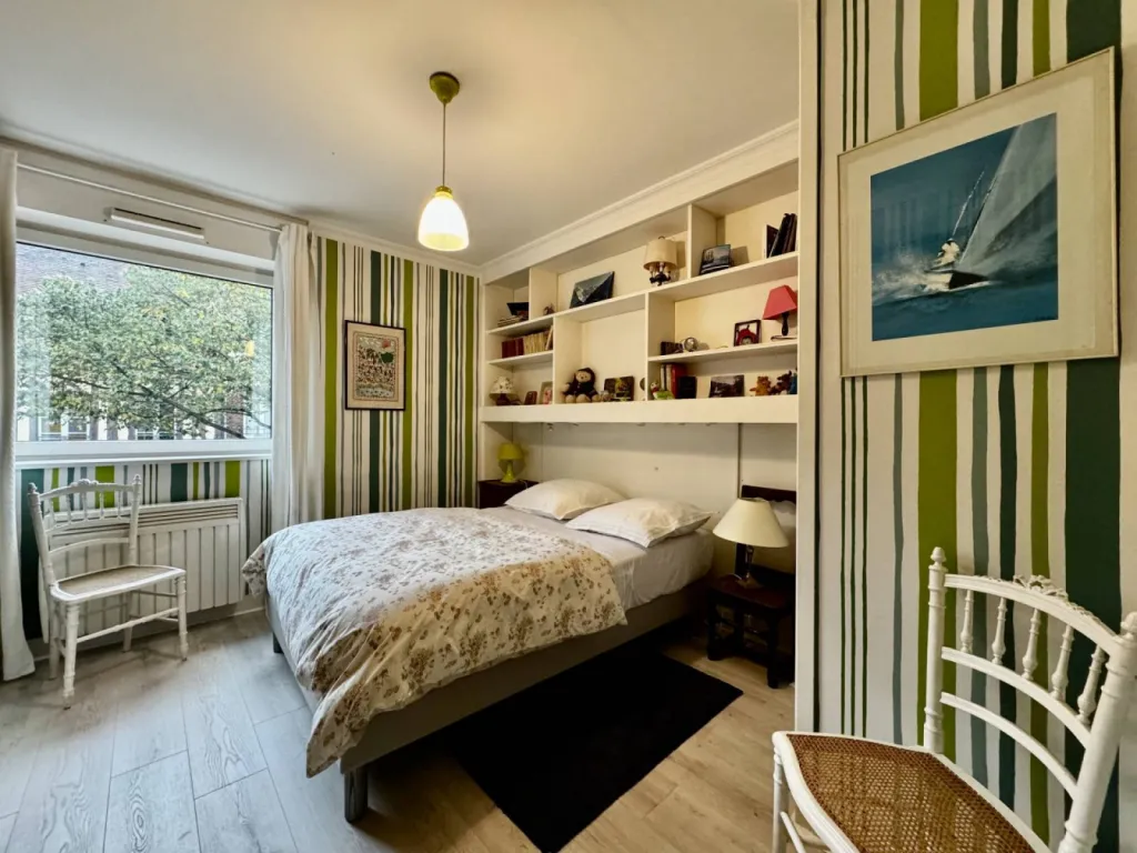 Acheter un appartement de 4 pièces avec 2 chambres et un parking