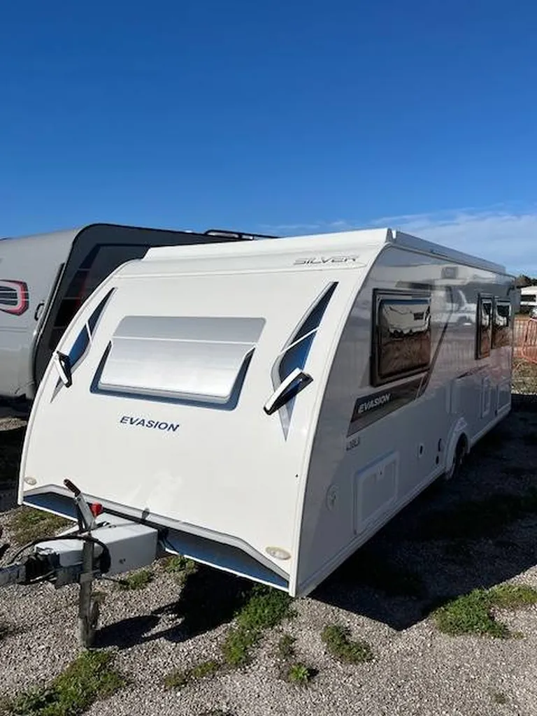 TRIGANO Silver Evasion 430LJ (VENDUE) - Toit Relevable, Lits Jumeaux - Occasion MIDI 13 LOISIR