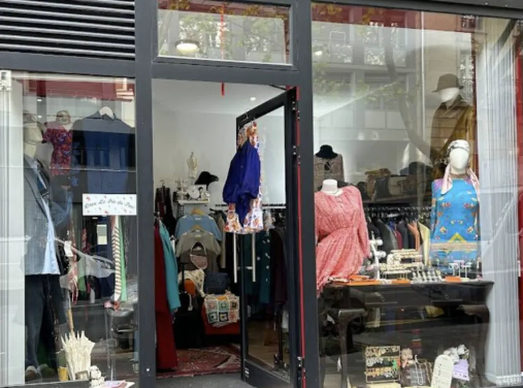 Cession de bail - Boutique 30 m², Gambetta, Rue des Pyrénées 75020 PARIS