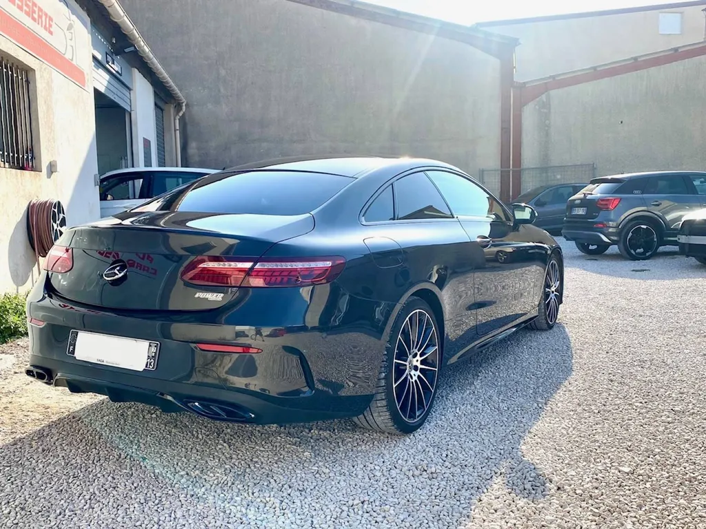 Traitement céramique de protection carrosserie pour Mercedes CLE Noire à Aubagne