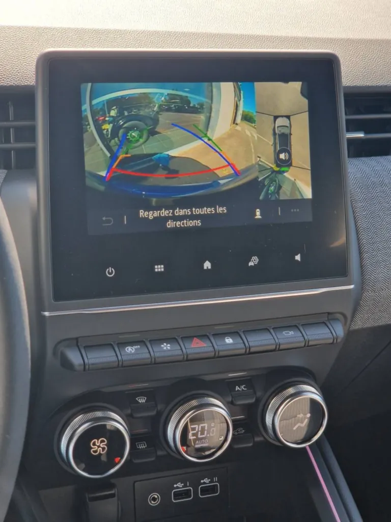 NOUVELLE RENAULT CLIO TCE 90 TECHNO CAMERA 360° OCCASION PRES DE TOULOUSE EN OCCITANIE