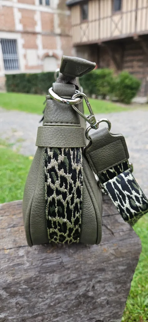 Sac Les Tropéziennes kaki disponible chez Evasion Eu