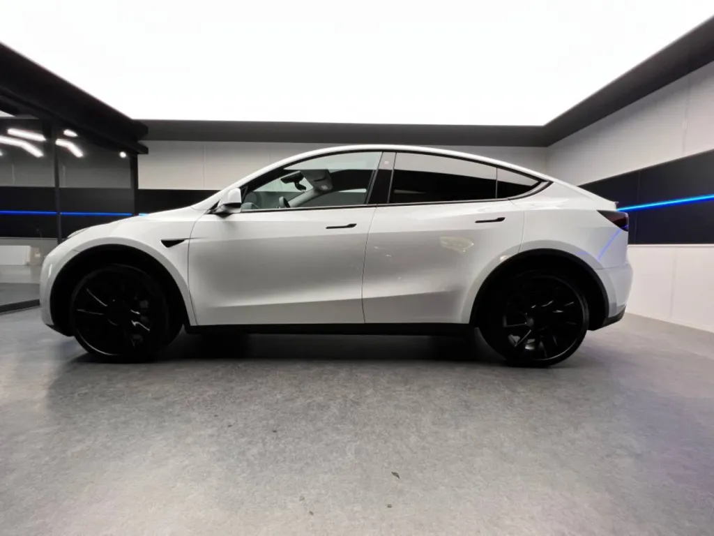 TESLA MODEL Y - PROTECTION CERAMIQUE GTECHNIQ - LILLE