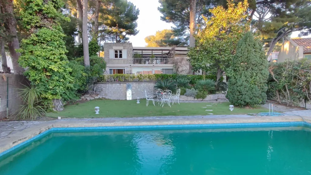 Cassis vente villa